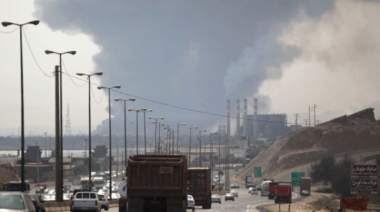 Explosión en puerto de Irán deja 5 muertos y más de 700 heridos