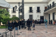 Fuerte olor a gas genera evacuación masiva cerca del Palacio de La Moneda