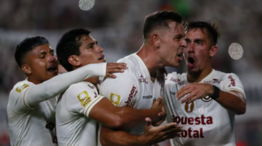 Universitario goleó 4-0 a Alianza Universidad en el Monumental por el Torneo Apertura 2025