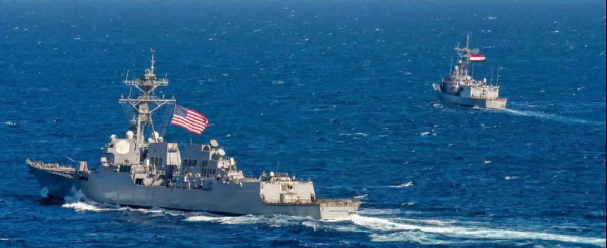 EE.UU. hunde buque iraní con torpedo desde submarino