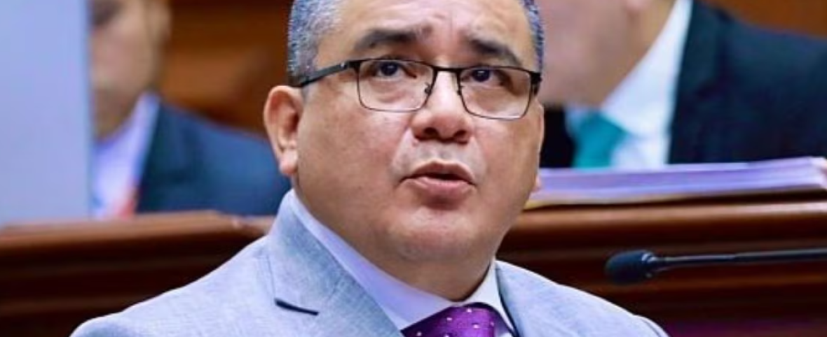 TC rechaza habeas corpus de Santiváñez y descarta amenaza a su libertad