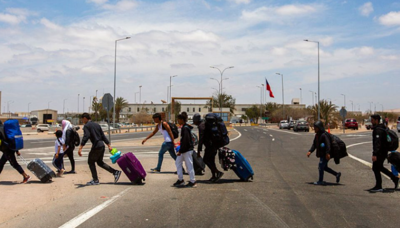 Perú y Chile refuerzan frontera ante crisis migrante