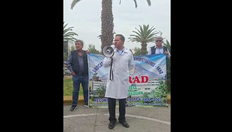 Trabajadores exigen salida del director del Hospital Honorio Delgado