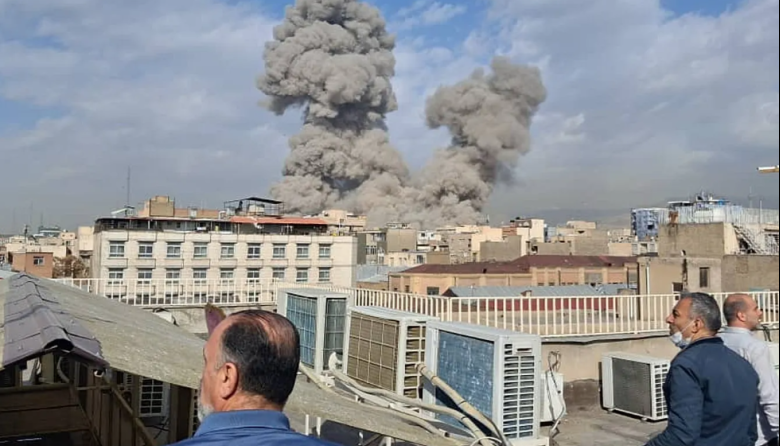 EE.UU. e Israel atacan Irán y desatan contraofensiva con misiles y drones