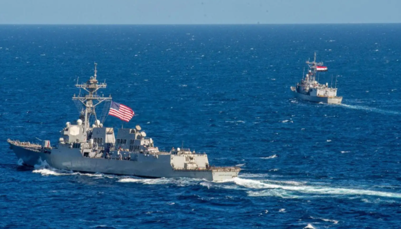 EE.UU. hunde buque iraní con torpedo desde submarino