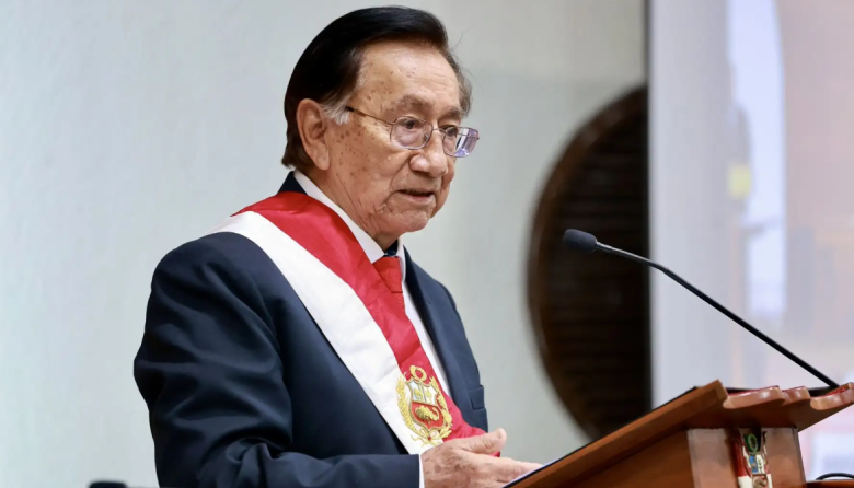 Balcázar niega problemas de salud y afirma: “Hablo con Kant y con Hegel”