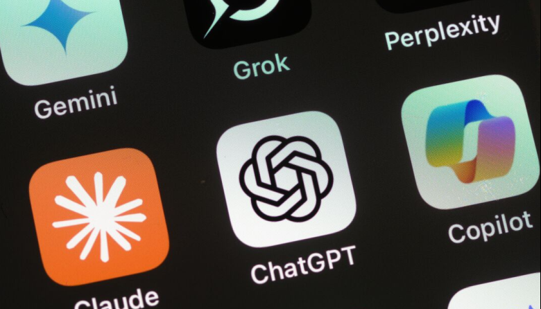 Microsoft lanza IA que combina ChatGPT y Claude