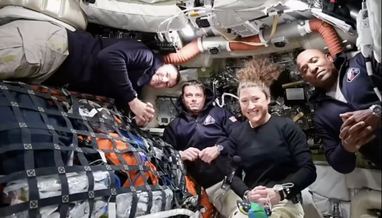 Artemis II avanza a la Luna sin fallas en su tercer día