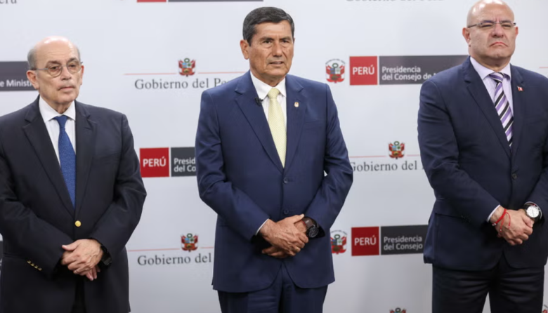 Premier Luis Arroyo solicita voto de confianza ante Congreso peruano