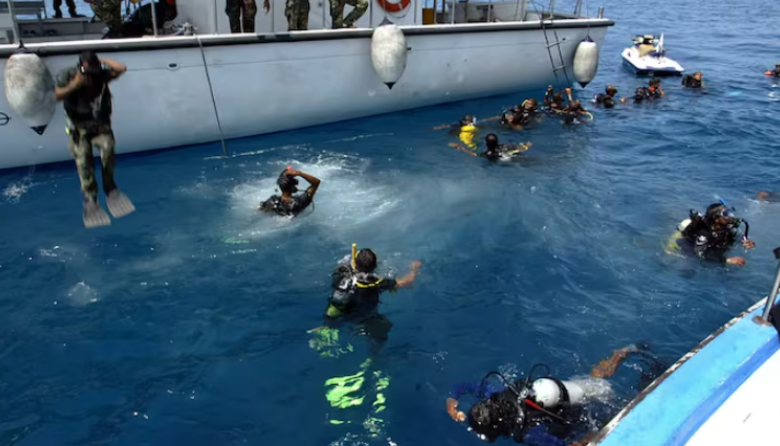 Tragedia en Maldivas: mueren cinco buzos italianos en cueva submarina