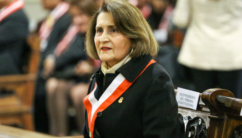 Luz Pacheco renuncia a presidencia del Tribunal Constitucional en medio de tensión