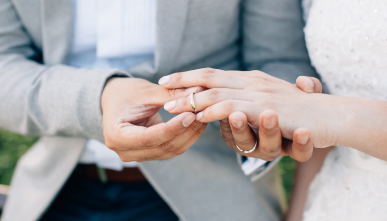 Suecia prohibirá matrimonios entre primos desde julio por riesgos y abusos