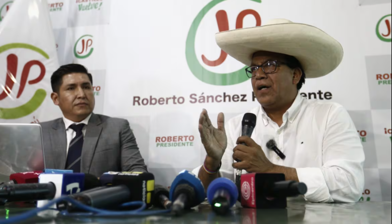 JNE confirma multa a Juntos por el Perú por aportes de origen desconocido en campaña de 2021