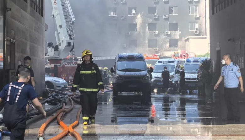 Incendio en fábrica de calzado deja al menos 28 fallecidos