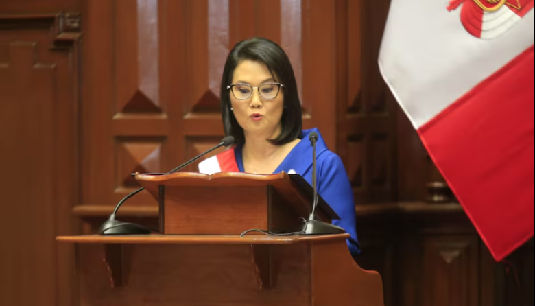 Keiko Fujimori anuncia megaproyectos, seguridad y reformas en su primer mensaje