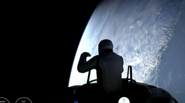 La misión Polaris Dawn de SpaceX realiza la primera caminata espacial privada de la historia