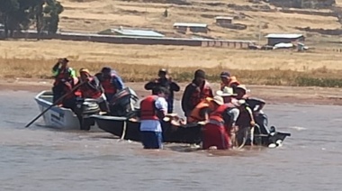 Tragedia en el lago Titicaca: encuentran el cuerpo de un adolescente ahogado durante paseo escolar