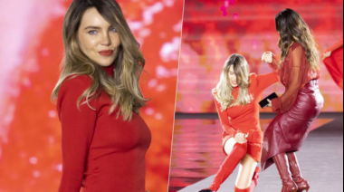Belinda sufre una caída en la pasarela de L'Oreal y Anitta la socorre
