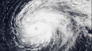 Huracán Helene se intensifica y podría tocar tierra en Florida como categoría 4