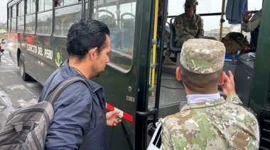 Ejército y PNP despliegan flota de buses para ayudar a la población durante paro de transportistas