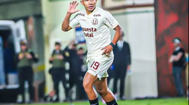 Edison Flores renueva con Universitario y apunta a la Copa Libertadores: 'Aún me faltan más sueños