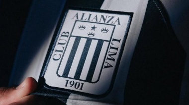 Así es la Nueva Camiseta de Alianza Lima para la Temporada 2025: Elegancia y Tecnología en un Solo Diseño