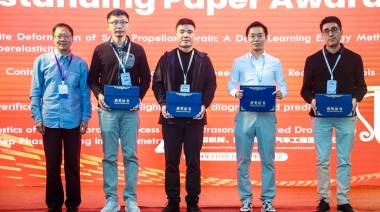 Premio Internacional: Erick Mayta destaca en Congreso de Ingeniería Aeroespacial en China