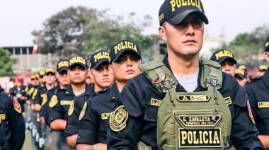 Escándalo en la Policía Nacional del Perú: 44 efectivos investigados por la desaparición de 78 armas y vínculos con criminales