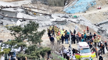 Cuatro muertos y seis heridos en el colapso de un puente en construcción en Corea del Sur