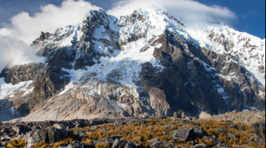 Deslizamiento de tierra en Cusco atrapa a 26 turistas en la Ruta Salkantay: Evacuaciones en Marcha