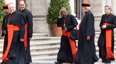 Parolin vs. Tagle: el cónclave del 7 de mayo define al nuevo papa tras la muerte de Francisco