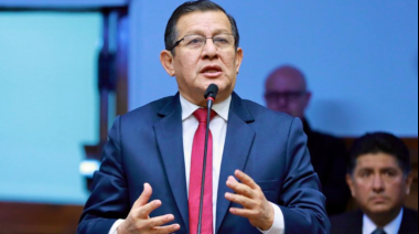 Presidente del Congreso abandona el país en plena crisis: Masacre en Pataz lo obliga a regresar de urgencia
