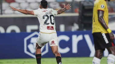 Universitario sueña en la Copa: vence 1-0 a Barcelona SC con gol de Valera y se acerca a octavos