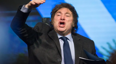 Reforma Migratoria de Javier Milei: ¿Cómo Afectará a los Peruanos en Argentina y a los Turistas que Planean Visitar?