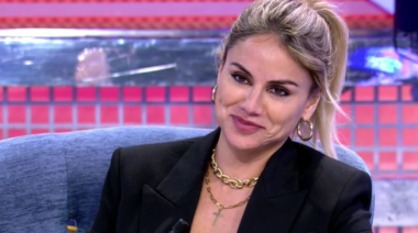 Mónica Hoyos estalla en TV tras ser acusada de deber 6 mil euros en España