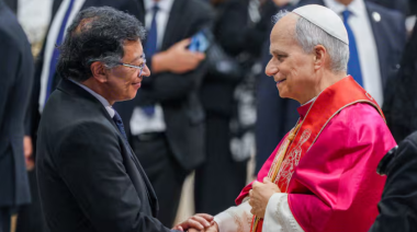 Petro plantea al papa León XIV que el Vaticano sea sede de nuevos diálogos de paz con el ELN