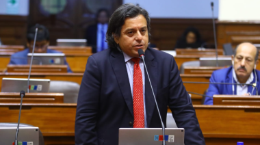 Edward Málaga exige renuncia de Dina Boluarte y rechaza nuevo Gabinete