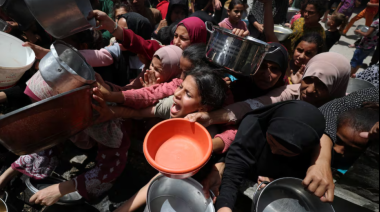 Israel cierra centros de ayuda tras matar a casi 100 personas en un solo día