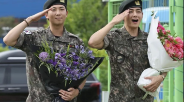 RM y V de BTS concluyen servicio militar y emocionan con su regreso