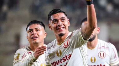 ¡Goleada crema! Universitario aplasta 5-0 a ADT en el Monumental