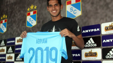 Luis Abram vuelve a Sporting Cristal: refuerzo clave para el Torneo Clausura