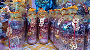 Feria del Estadio Melgar se llena de cábalas para recibir el 2026