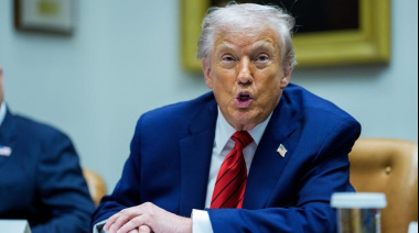 Trump advierte que Cuba no recibirá más petróleo ni dinero de Venezuela