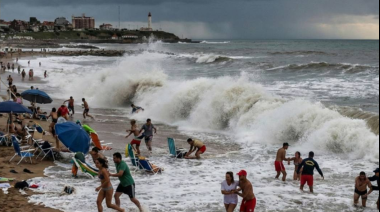 Ola gigante mata a turista y deja 35 heridos en Argentina