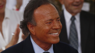 Julio Iglesias es acusado de agresiones sexuales por dos exempleadas