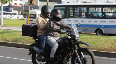 Desde este miércoles multarán a motos con dos pasajeros