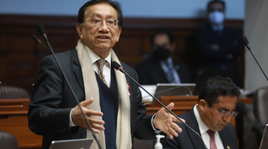 Congreso elige a José María Balcázar como nuevo presidente del Perú