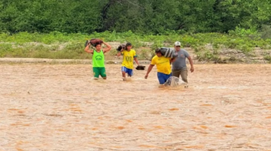 Tumbes en alerta: más de 500 familias quedan aisladas tras activación de quebradas