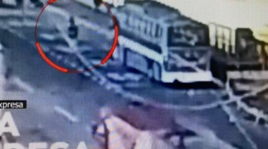 Chofer muere quemado tras ataque a bus