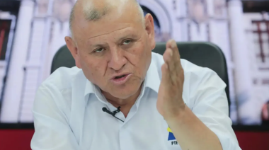 Trasladan a Lima el féretro del candidato presidencial Napoleón Becerra tras fatal accidente